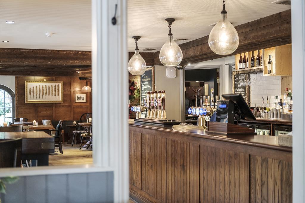 The Princess Royal Farnham  Exterior photo